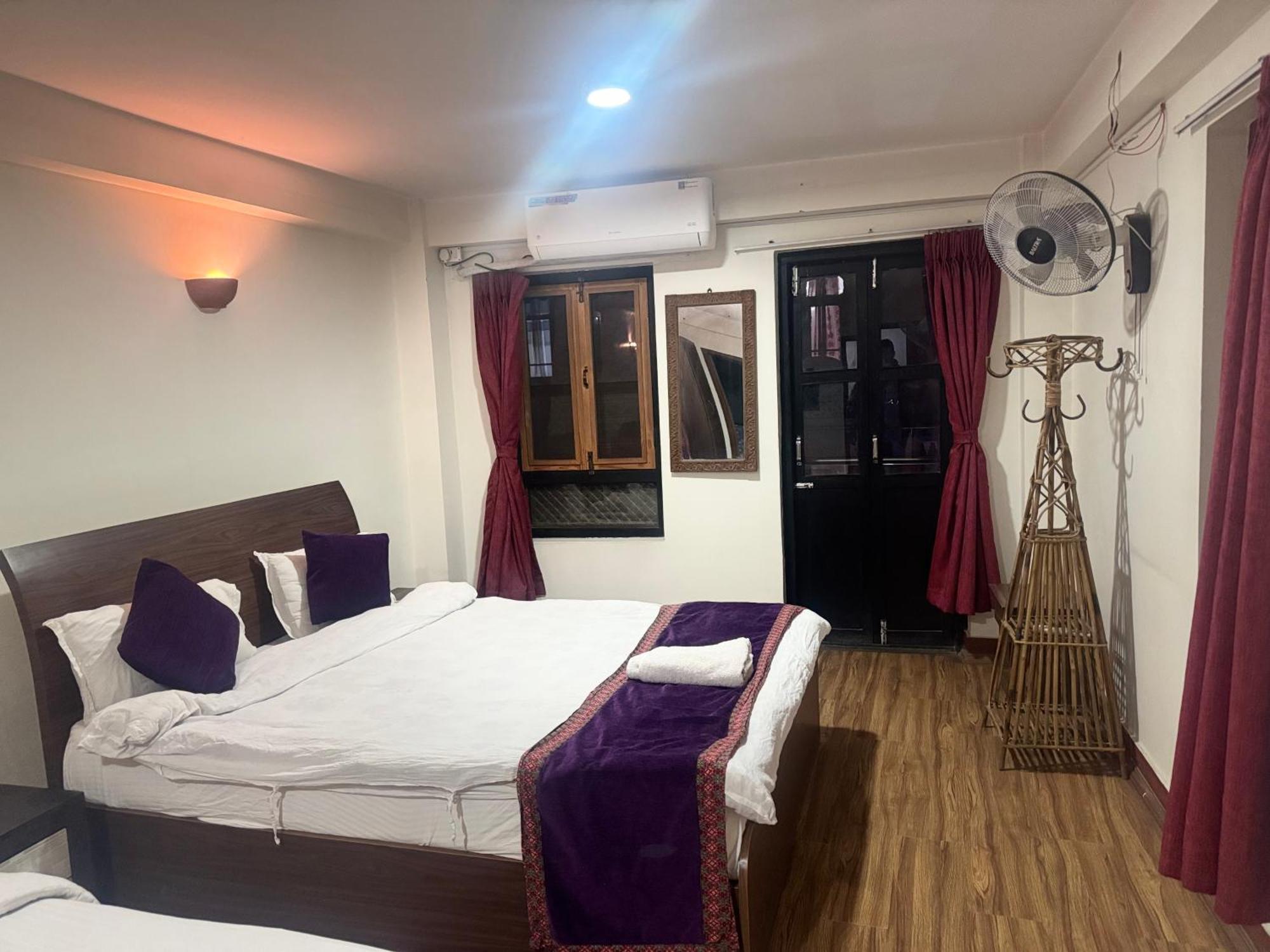 Hotel Bhaktapur Inn מראה חיצוני תמונה